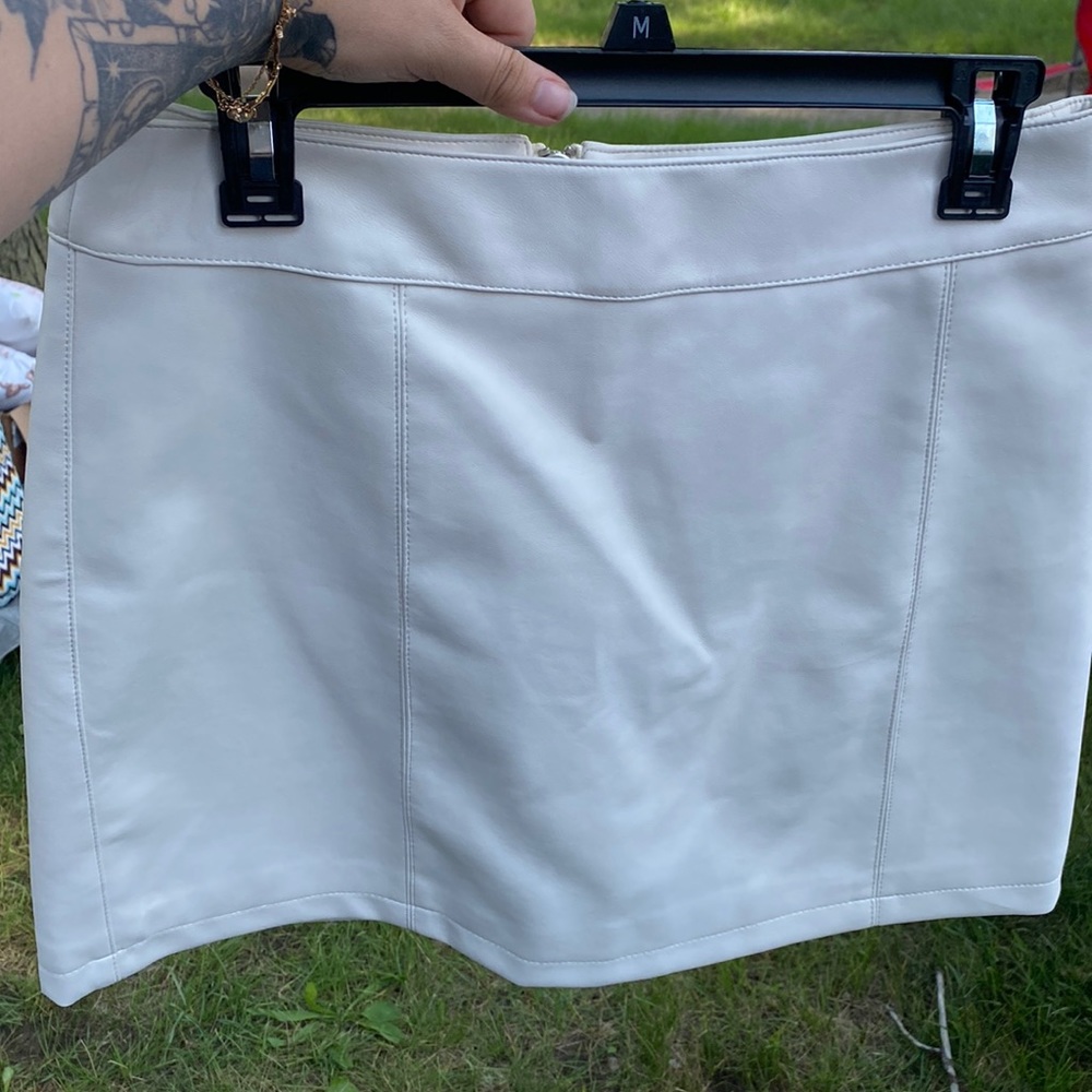 Forever 21 White Faux Leather Skirt